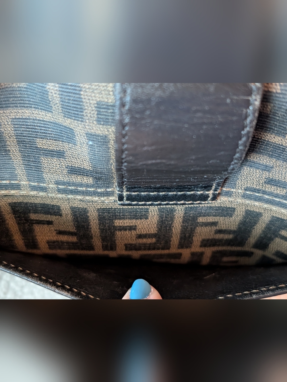 Fendi Vintages Restored Brown Zucca Canvas Crossbody Bag In Good Condition - Picture 7 of 16